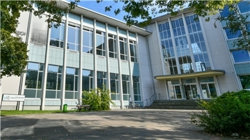 Die Volkshochschule Bremerhaven bietet ein neues Programm für das Frühjahrssemester 2024 an. Interessierte können sich bereits anmelden.