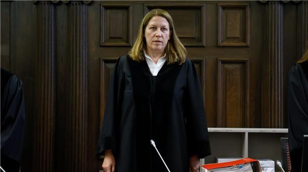 Block-Prozess: Termin fällt wegen Krankheit aus Die Vorsitzende Richterin im Block-Prozess muss wegen eines Krankheitsfalls die Terminplanung ändern.