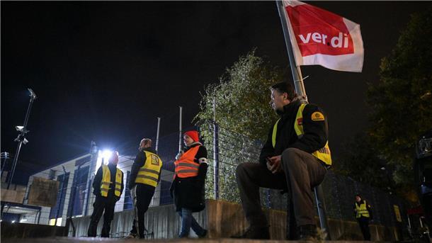 Wird Bargeld in der Region knapp? Geldtransport-Branche streikt bundesweit Die Warnstreiks sollen bis Freitag dauern und am Wochenende wird in der Regel nicht gearbeitet-