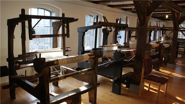 Ein Blick auf die fünf Webstühle im Handwerkermuseum Sittensen. 