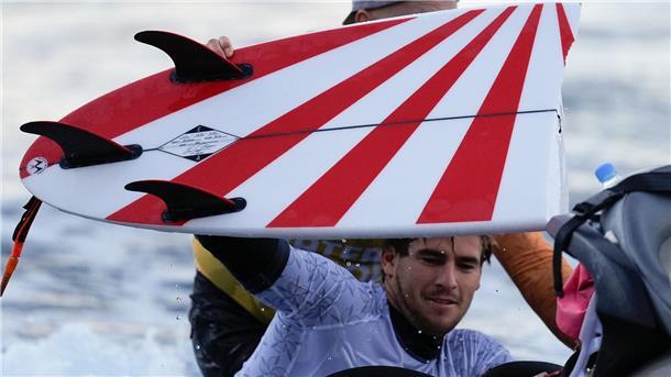 Australiens Surf-Superstar verletzt sich vor Olympia-Auftakt Die Wellen vor Tahiti sind gefürchtet und können sogar Surfbretter zerschmettern.
