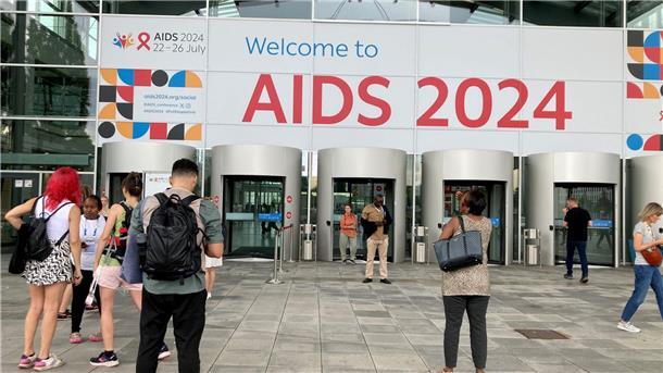 Aids-Konferenz in München - UN-Ziele auf der Kippe? Die Welt-Aids-Konferenz 2024 wird am Montag in München eröffnet. Es werden mehr als 10.000 Teilnehmer erwartet.