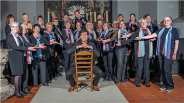 Die White Gospels treten in der Konzertmuschel in Tossens auf.