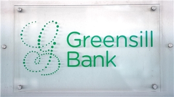Firmenschild der insolventen Greensill-Bank, bei der die Stadt Nordenham 13,5 Millionen Euro angelegt hatte.