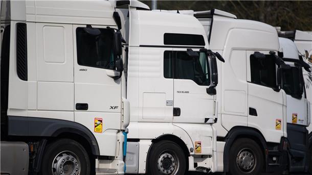 Reedereien und Blackrock sind auf Einkaufstour Die Zahl der Fusionen und Übernahmen im Straßentransport hat im Zeitvergleich abgenommen. (Archivbild)