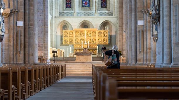 Die Zahl der Kirchenaustritte in Deutschland ist weiterhin hoch.