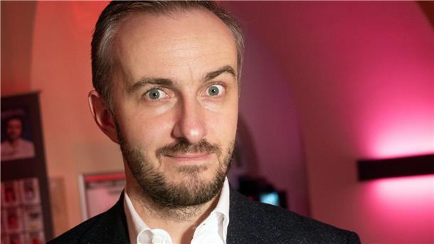 Diskussionen um Böhmermanns NSU-Akten-Veröffentlichung Die Plattform „Frag den Staat“ und das „ZDF Magazin Royale“ von Jan Böhmermann haben nach eigenen Angaben als geheim eingestufte hessische NSU-Akten veröffentlicht.