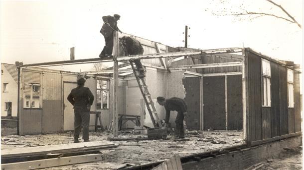Diese Aufnahme machte Fritz Frerichs im April 1960 vom Barackenabbruch in Strohausen.