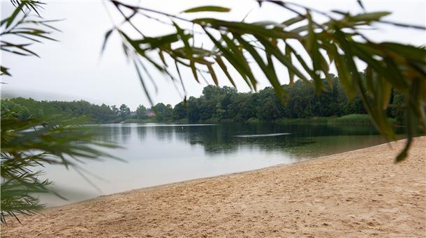 Dieser Strand liegt im westlichen Teil des Areals. Nutzen dürfen ihn nur diejenigen, die eine entsprechende – entgeltliche – Vereinbarung mit dem Eigentümer abgeschlossen haben.