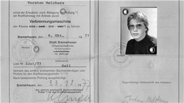 Dieses Dokument der eigenen Jugend verliert seine Gültigkeit: Im Laufe der kommenden Jahre müssen alle grauen Führerscheine gegen EU-einheitliche Dokumente eingetauscht werden.