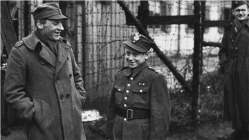 Dieses Foto von dem damals 15-jährigen Janusz „Lisek“ Pilchowski wurde am Tag nach der Befreiung des Stalag X B aufgenommen.