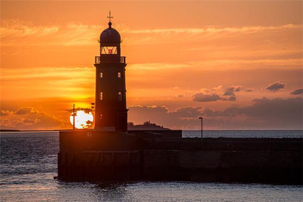 Der Molenturm lebt! Eine Facebook-Gruppe bewahrt die Erinnerung Dieses romantische Bild des Molenturms bei Sonnenuntergang zählt zu den Lieblingsbildern des begeisterten Hobby-Fotografen Ralph Wecks.
