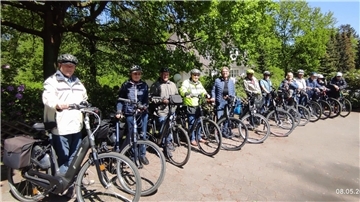 Diesmal führte die Mai-Radtour des Heimatvereins Sittensen die Teilnehmer in die Lüneburger Heide nach Handeloh.
