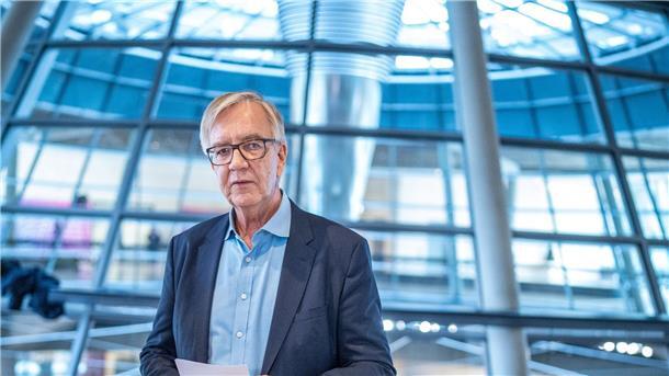 Linksfraktion im Bundestag beschließt ihr eigenes Ende Dietmar Bartsch ist noch Fraktionsvorsitzender der Partei Die Linke im Bundestag.