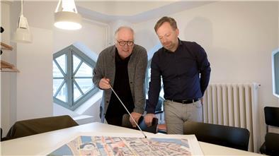 Diskutieren im Ausschuss mit weiteren Architekten über die Innenstadt: Wolfgang Ehlers und Martin Steitz.