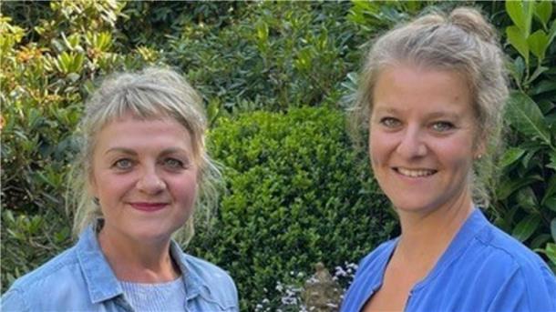 Dr. Lena Reichelt (rechts) übernimmt ab 1. September von Silke Mohrhoff den Posten als Leiterin der Kulturkirche.