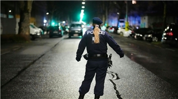 Drei Frauen sind in einem Bordell in Wien-Brigittenau tot aufgefunden worden. Ein Tatverdächtiger befindet sich in Polizeigewahrsam.