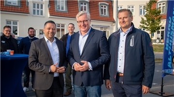 CDU-Kandidaten-Trio in Nordholz: Denis Ugurcu (von links), Bernd Althusmann und Claus Seebeck. 