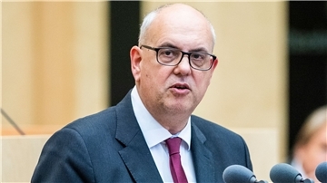 Bovenschulte am Rednerpult