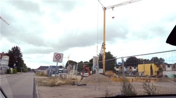 Dringend benötigte Mietwohnungen sowie Ein- und Zweifamilienhäuser baut das Baugeschäft Brünjes aus Donnern auf dem früheren Brockmeyer-Hof entlang der Claus-Gieschen-Straße und an der Schwaaner Straße in Loxstedt.