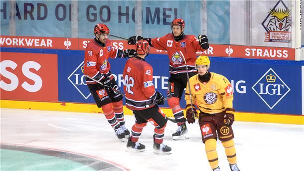 Durch zwei späte Powerplay-Treffer schöpften die Pinguins Hoffnung.