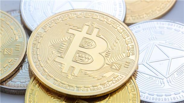 Volksbanken öffnen sich für Bitcoin und Co. DZ-Bank-Chef Riese: „Als Produkt für Selbstentscheider, die wissen, was sie tun, gehört das einfach in ein Angebotsspektrum von unserer Organisation.“ (Symbolbild)