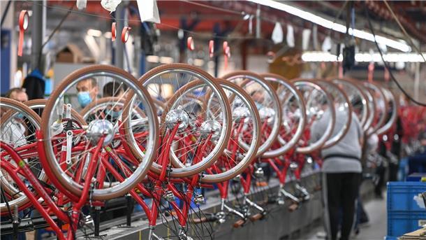 Trend zum E-Bike treibt Europas Fahrradbranche an E-Bikes bescheren der Fahrradbranche auch nach der Pandemie gute Umsatzzahlen.