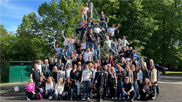 Ehemalige Schülerinnen und Schüler trafen sich am Gymnasium in Nordenham. 