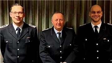 Ehrung für langjähriges Engagement (von links): Thees Brase, Herbert Meyer und Henning Witt.