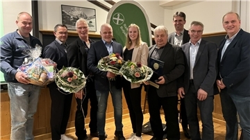 Ehrungen und Wahlen