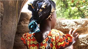 Ein 13-jähriges Mädchen in der Region Koulikoro im Zentrum Malis - dort werden manche Mädchen schon mit 12 Jahren verheiratet.