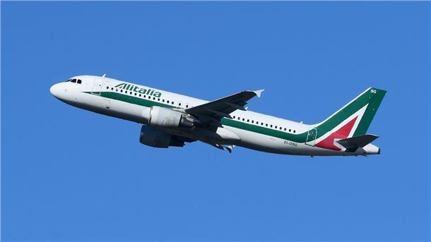 400-Millionen-Kredit Italiens an Alitalia war rechtswidrig Ein Airbus A319 der 2021 neu gegründeten Fluggesellschaft Ita Airways.