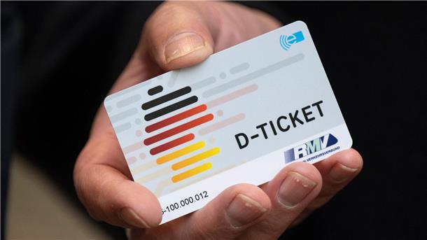 Ein „D-Ticket“ im Chipkartenformat.