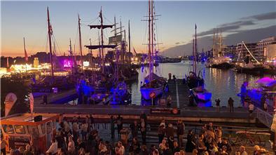 Ein Fest von Mittag bis in die Nacht: Die Maritimen Tage in Bremerhaven.