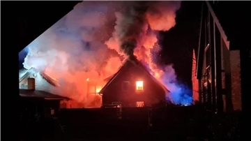 Ein Feuer hielt Beverstedt in der Nacht zum Sonntag in Atem.