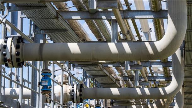 Füllstand der Gasspeicher sinkt erstmals wieder leicht Ein Gasspeicher bei München.