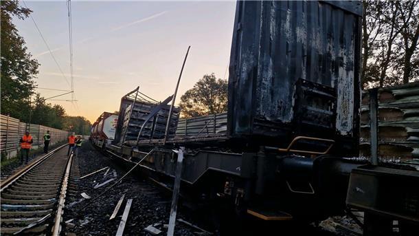 Ein Güterwaggon hatte in der Region Hannover Feuer gefangen.