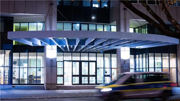 LKA schlug nach Hinweis zu Anschlagsverdacht schnell zu Ein Haftrichter des Amtsgerichts Tiergarten erließ am Sonntag Haftbefehl.