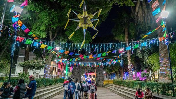 Ein Highlight für Jung und Alt: Weihnachts-Posadas in Mexiko-Stadt. 