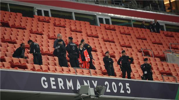 Trauer um Fußball-Fan nach Tod bei Nations-League-Finale Ein Mann aus dem Landkreis Garmisch-Partenkirchen stürzte in München von der Tribüne und starb an den Folgen.