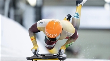 Muskelfaserriss: Grotheers Siegesserie vorbei Ein Muskelfaserriss im Adduktorenbereich hat die Siegesserie von Christopher Grotheer im Skeleton-Weltcup beendet.