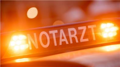 Ein Notarzt stellte nur noch den Tod des Mannes fest. (Symbolfoto)