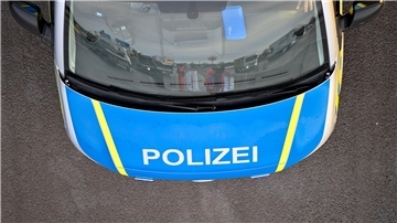 Ein Polizeiauto bei einem Einsatz