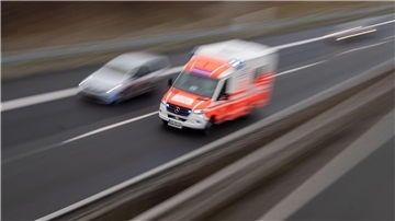 Rettungswagen auf der Autobah