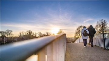 Ein schöner Spaziergang über die Kanalbrücke in Bad Bederkesa. Der ist über Ostern für auswärtige Tagestouristen verboten.