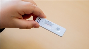 Kaum Probleme bei Test- und Maskenpflicht zum Schulstart Ein Teststreifen.