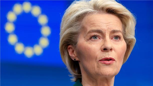 Von der Leyen wegen Personalentscheidung in der Kritik Ein Sprecher von der Leyens machte deutlich, dass es keine Pläne gebe, die Personalentscheidung rückgängig zu machen.