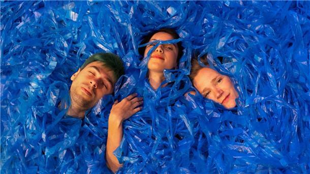 "Ein Stück Liebe" heißt die Tanztheaterproduktion, die am 9. Juni Premiere im Bremer Zentrum für Kunst hat.