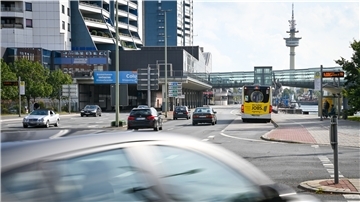 Autos auf der Columbusstraße