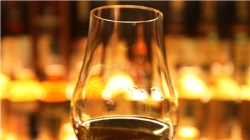 Ein Whisky-Club aus Schottland hat einen Rekord aufgestellt - und zwar online.